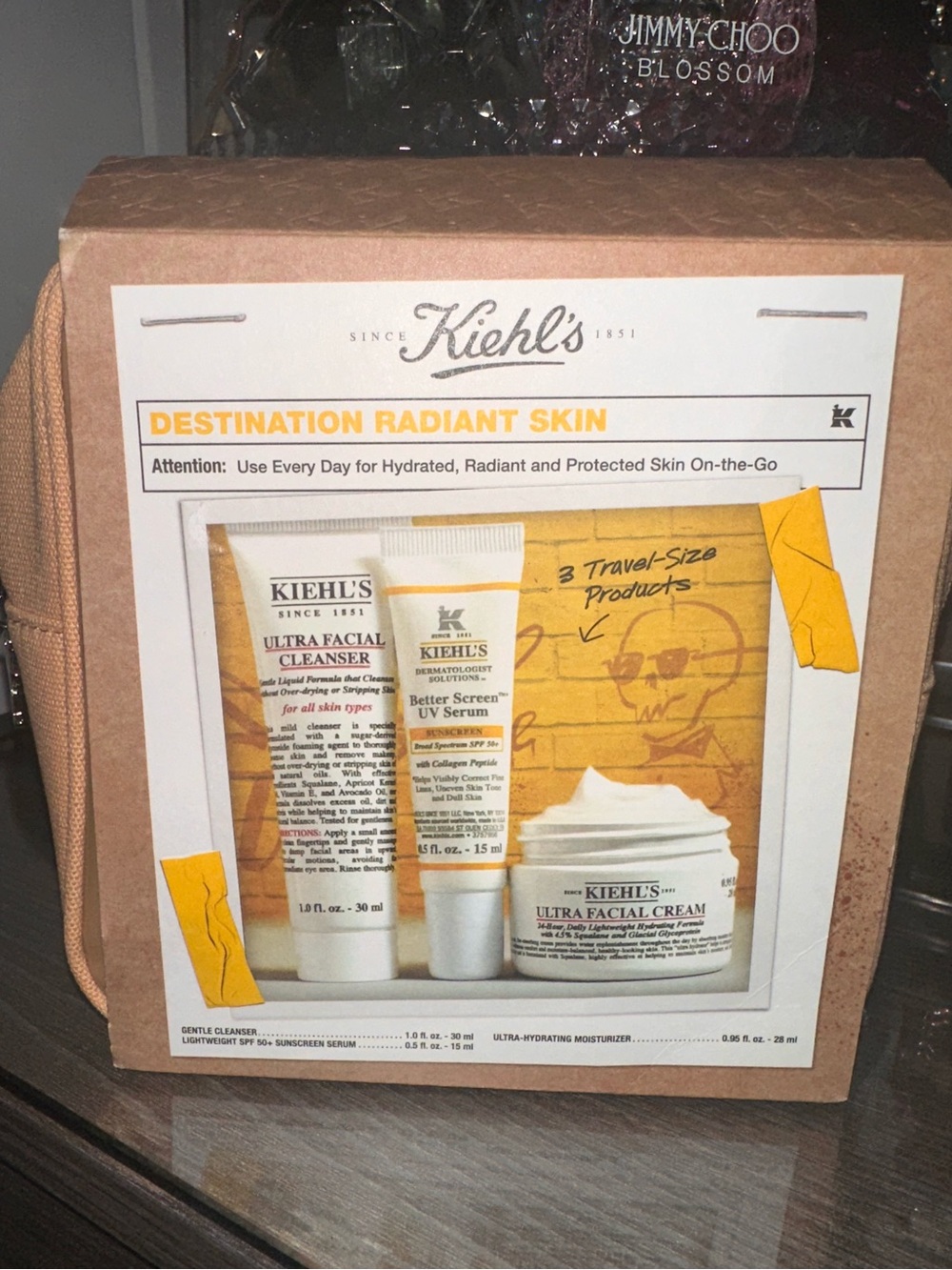 Kiehl's Destination Radiant Skin Set - Picture 10 of 14